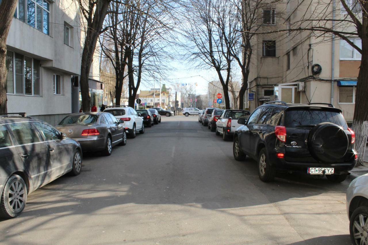 Modern & Stylish Apartment Excellent Location Superhost Constanta Luaran gambar